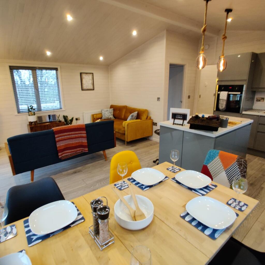 House in Derby - View 5