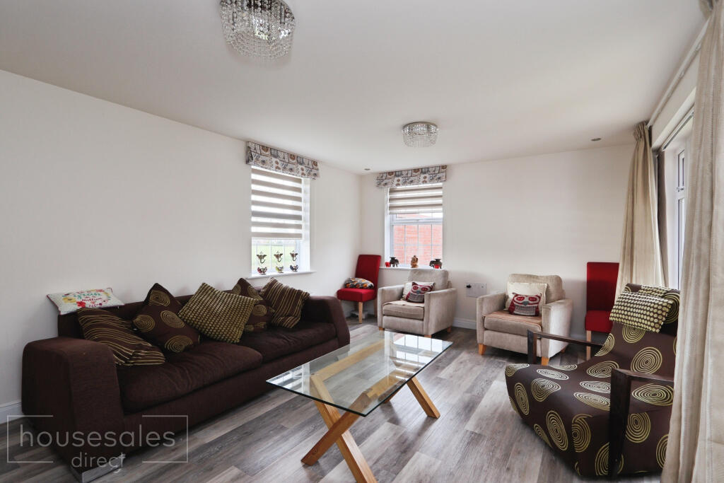 House in Oadby and Wigston, Leicestershire - More