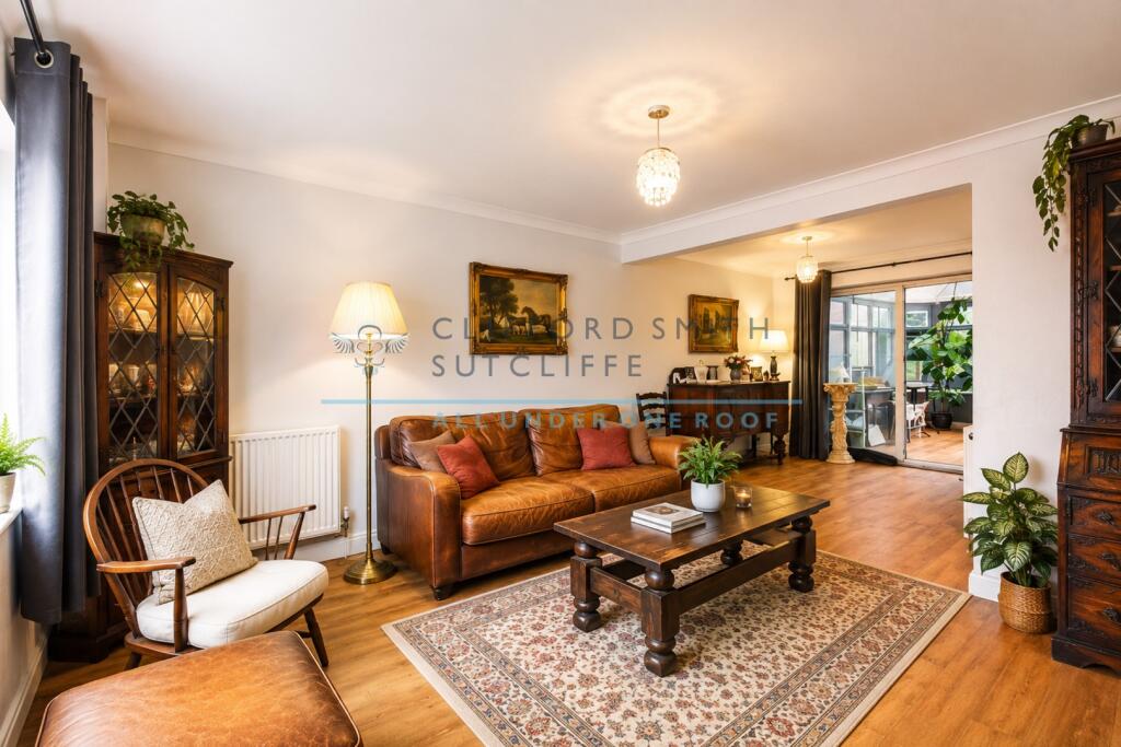 House in Burnley, Harle Syke, Briercliffe - View 2