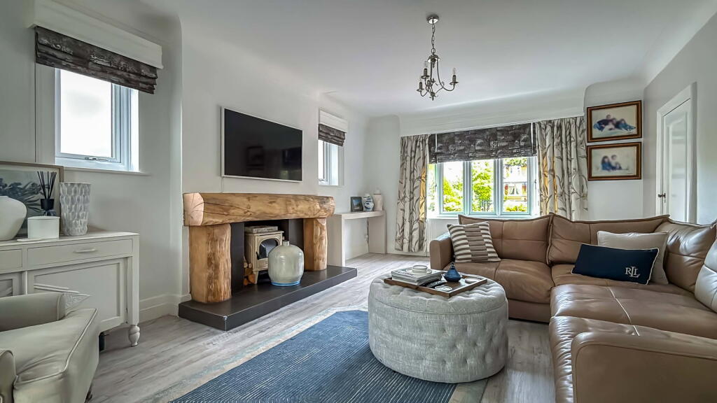 House in Sefton, Liverpool City Region - View 3