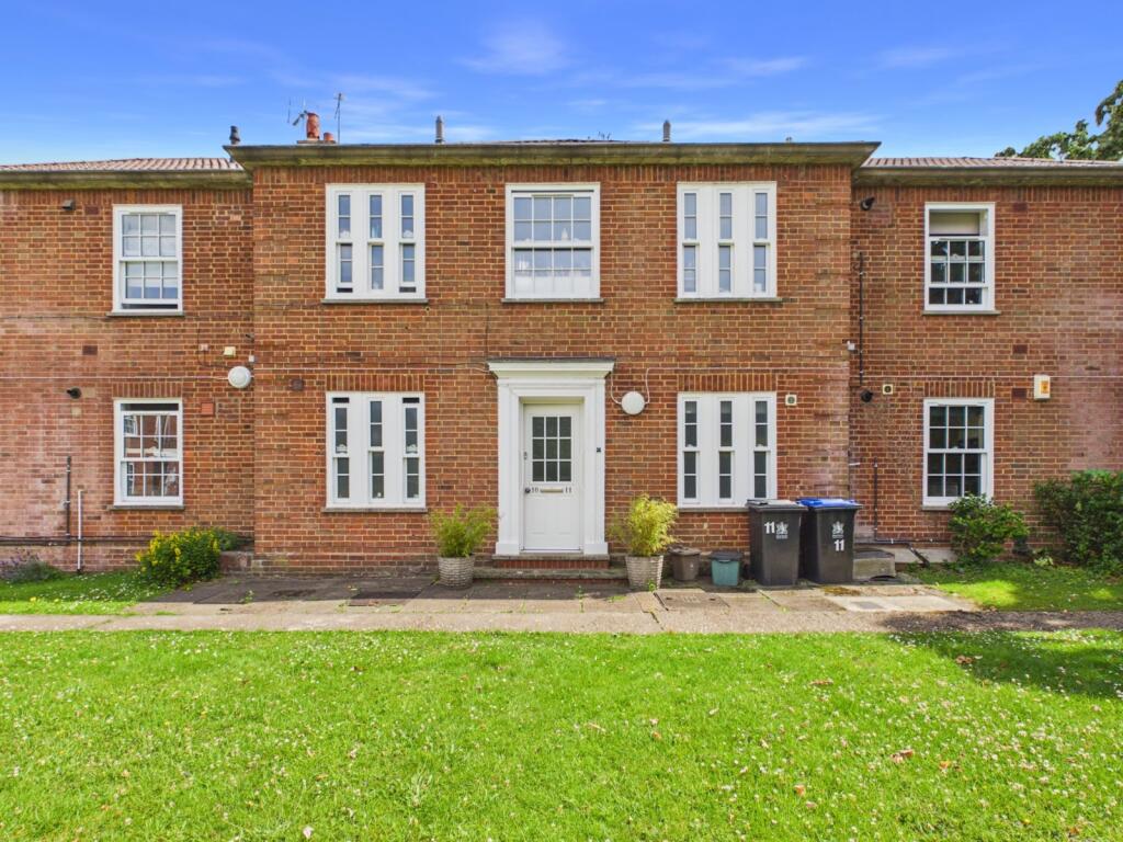 Main image of property: Orchehill Court, Orchehill Avenue, Gerrards Cross, Buckinghamshire, SL9
