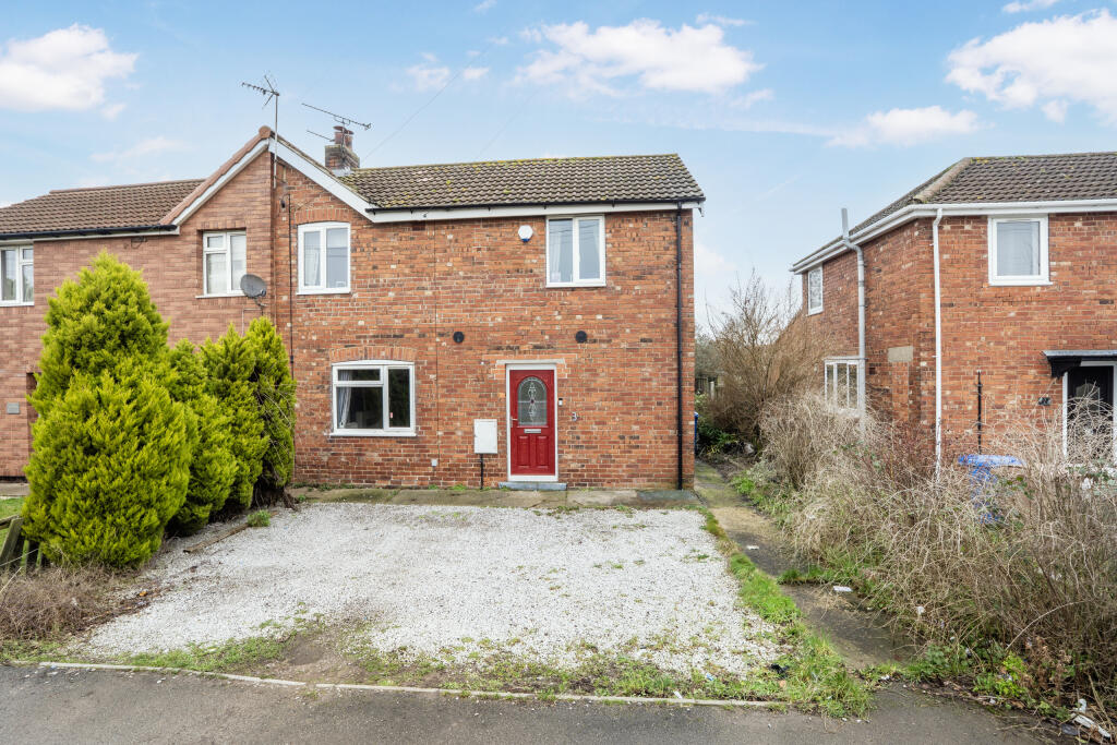 Main image of property: Snaith Road, East Cowick, DN14 9