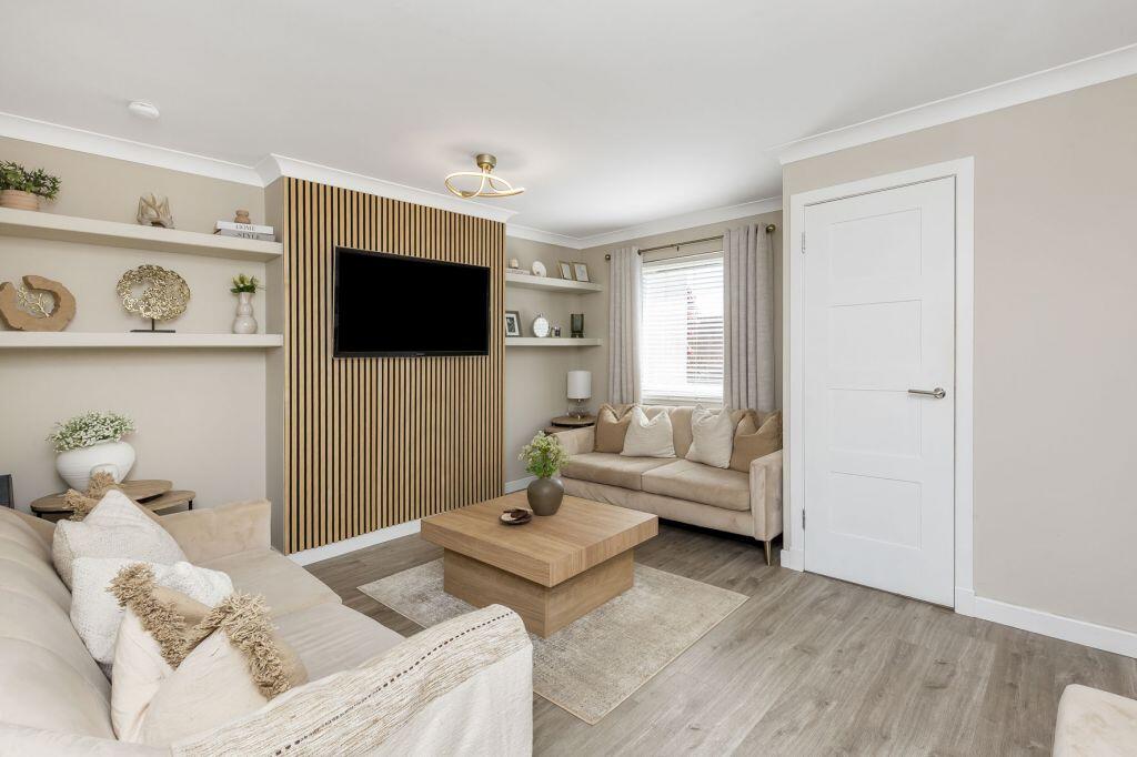 158 South Gyle Wynd, Edinburgh, EH12 9HN - View 2
