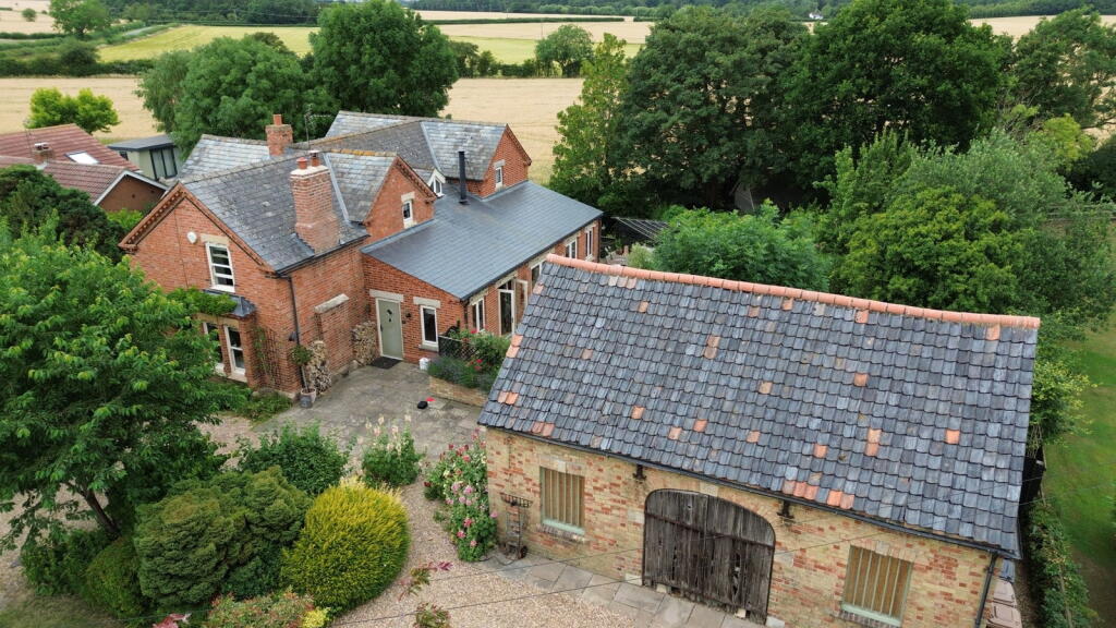 Field Lane, Ewerby, NG34 9PQ
