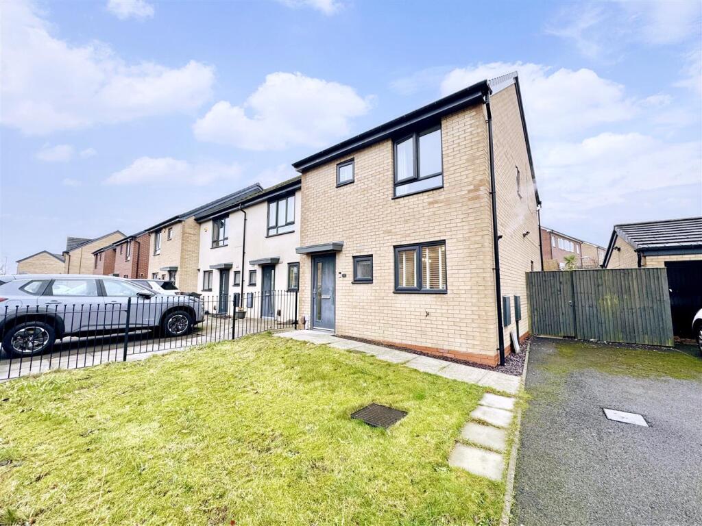 Main image of property: Kirkstall Road, Barnsley, S71 1RU