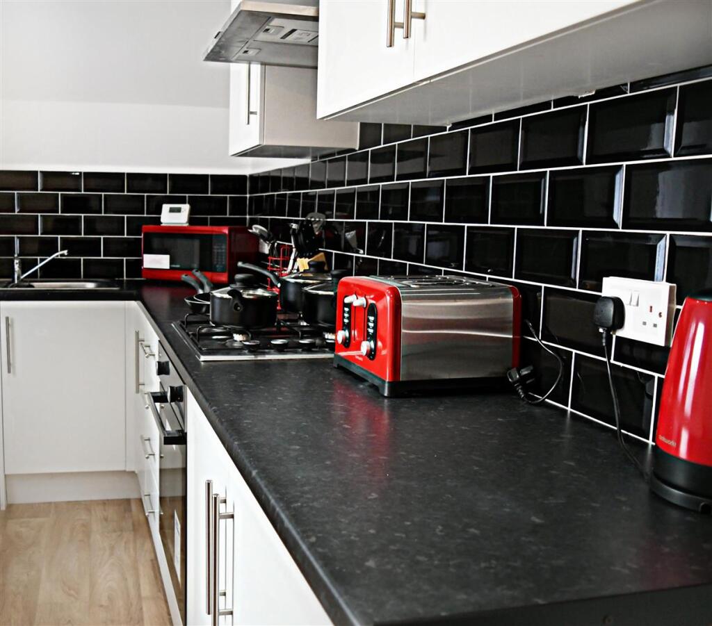 House in Burnley, Lancashire - View 3