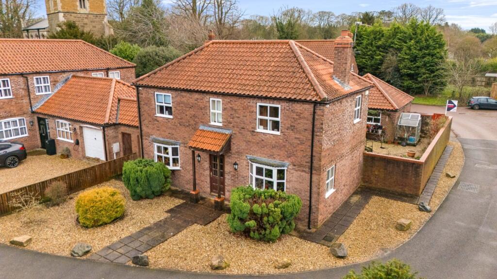 Main image of property: Beck Farm Mews, Barnoldby le Beck, Grimsby, N.E.Lincolnshire, DN37