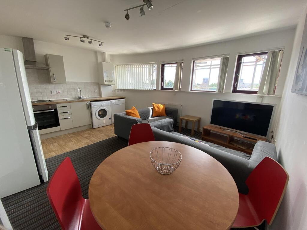 Apartment in Liverpool - View 4