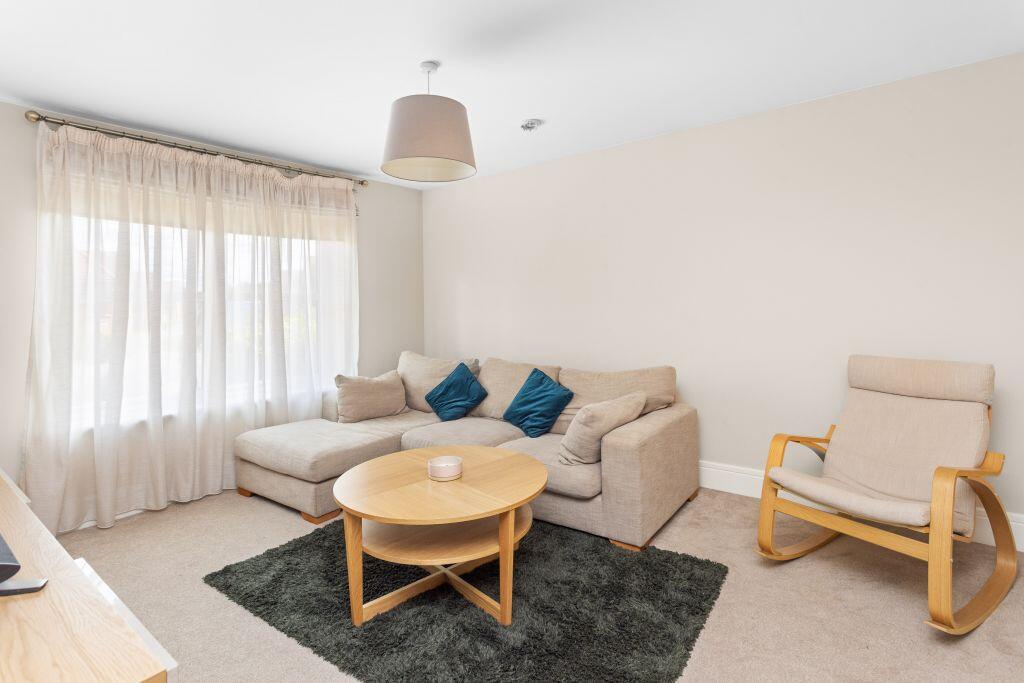 1 Grassie Avenue, Newcraighall, EH21 8RT - More