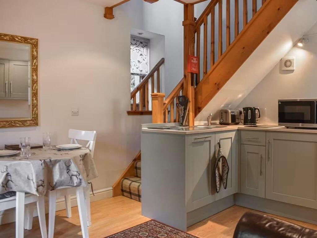 Stable Kitchen resized.jpg