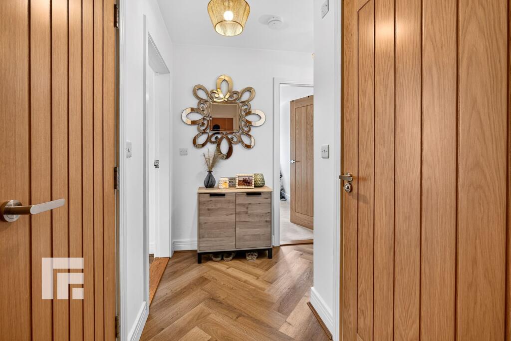 Apartment in Cardiff, Grangetown - View 5