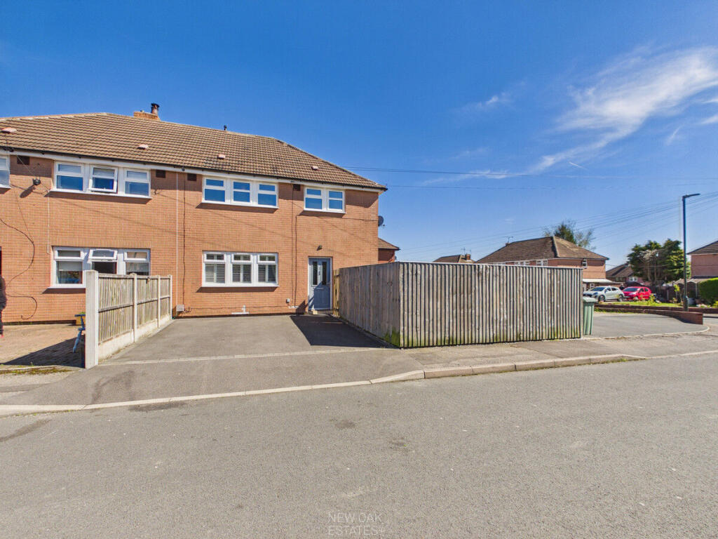 Main image of property: Ashbourne Avenue, Clay Cross, S45
