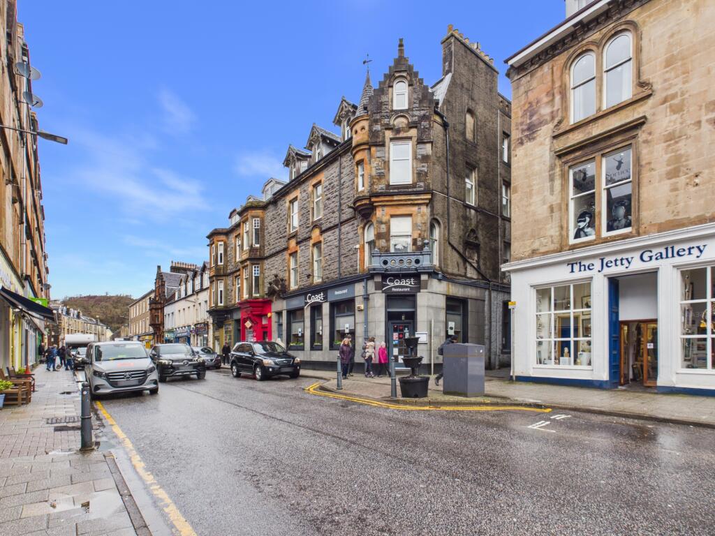 Main image of property: Flat 2 106 George Street, Oban, PA34 5NT
