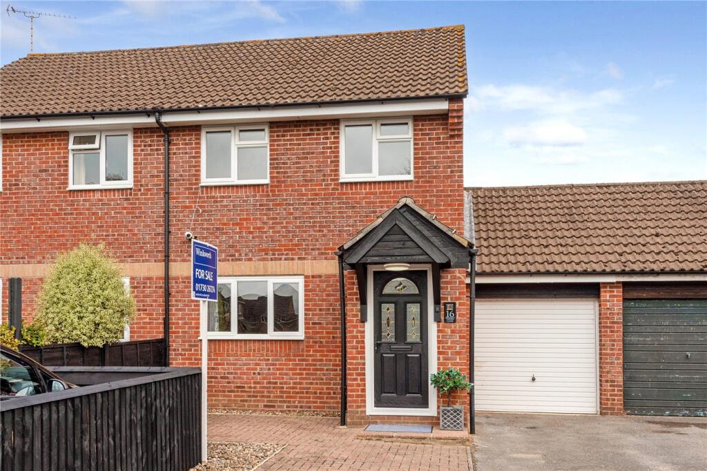 Main image of property: Thorn Close, Petersfield, Hampshire, GU31