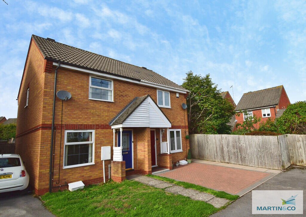 Main image of property: 15 Cornhampton Close, Brockhill, Redditch, B97 6SL