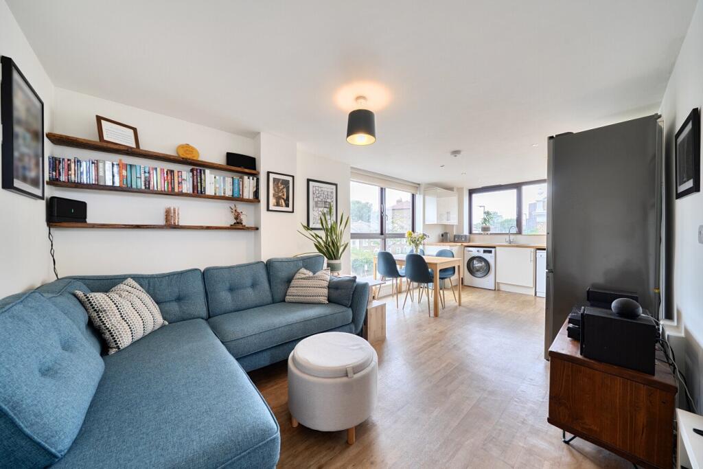 Main image of property: Merton Road, Southfields, London, SW18