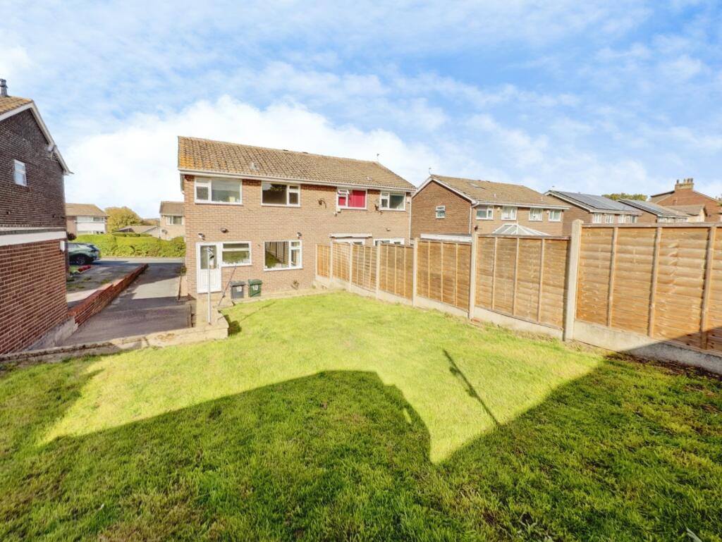 House in Wakefield - View 4