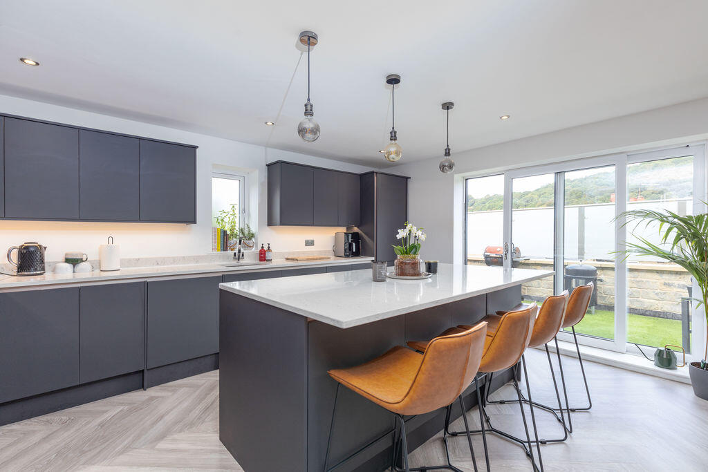 House in Calderdale, Kebroyd, Ripponden - View 3