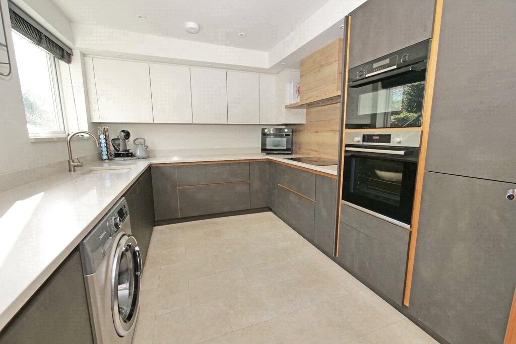 17 Wensleydale Avenue, Skipton, BD23 2TS photo 2