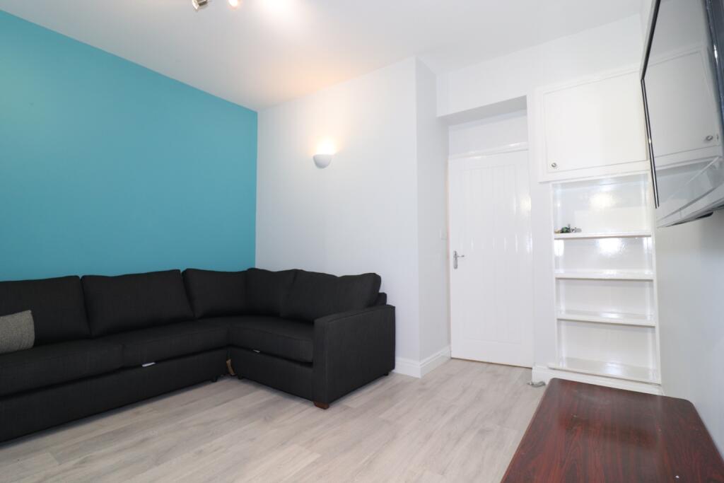 House in Cardiff - View 3