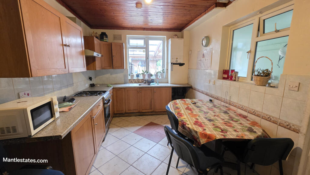 House in London, Tottenham - View 3