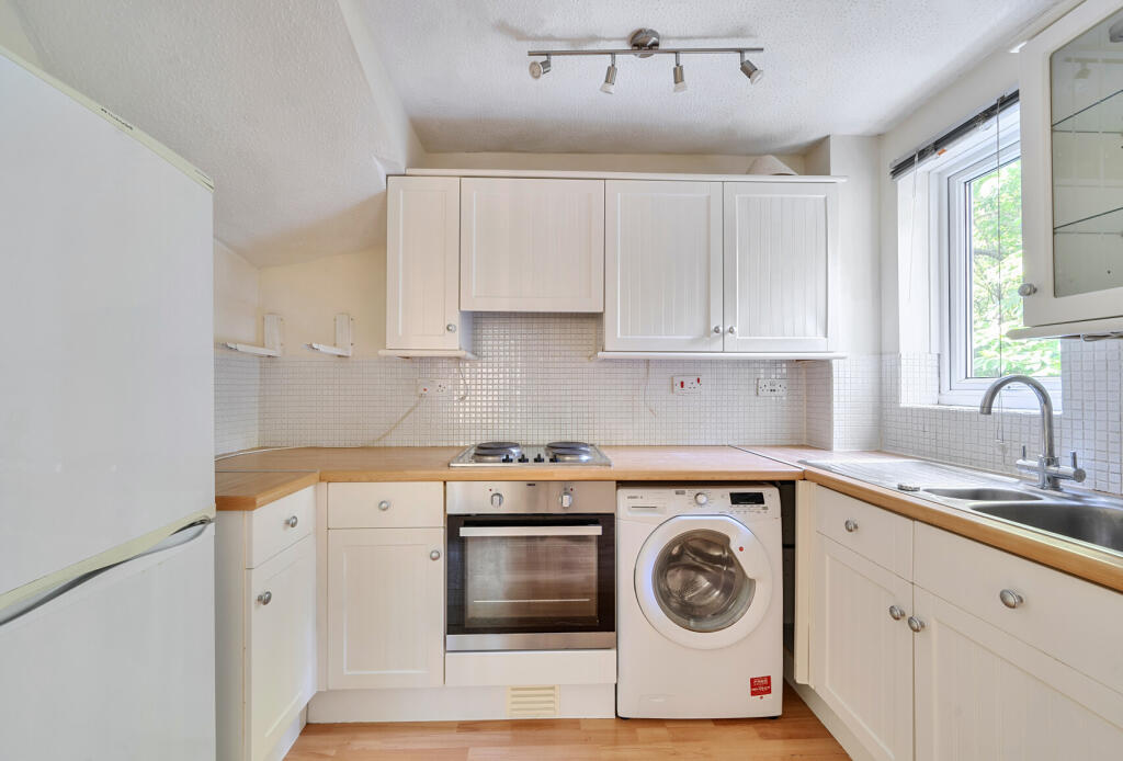 House in Tonbridge - View 3