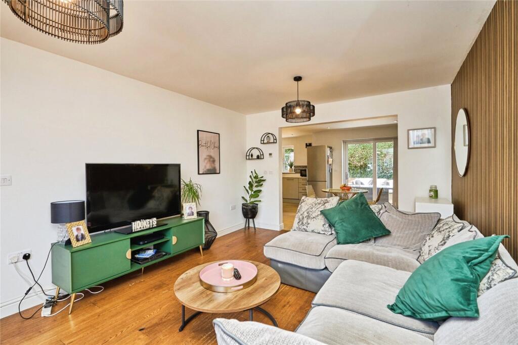 House in Portsmouth - View 5