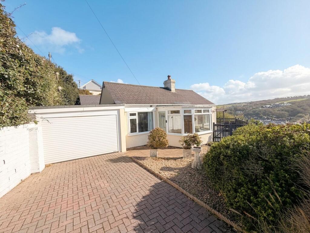 3-bed detached on Lighthouse Hill, Portreath, TR16, £650,000