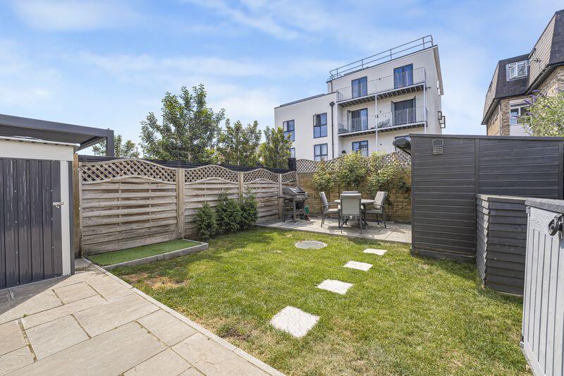 House in London - View 6