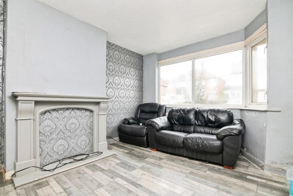 House in Birmingham, West Midlands - View 3