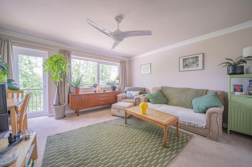 Additional image 4 of Meadow Drive, Hampton-In-Arden, B92