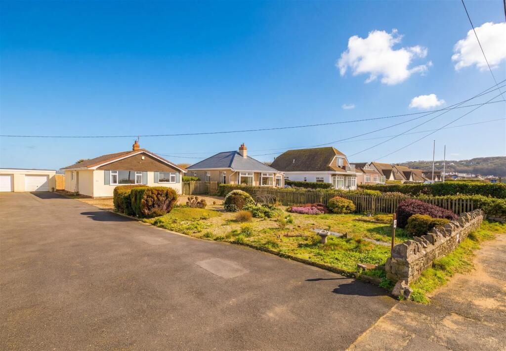 Main image of property: Beach Road, Kewstoke - UNOBSTRUCTED SEA VIEWS