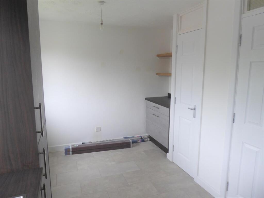 Apartment in Swindon - View 4