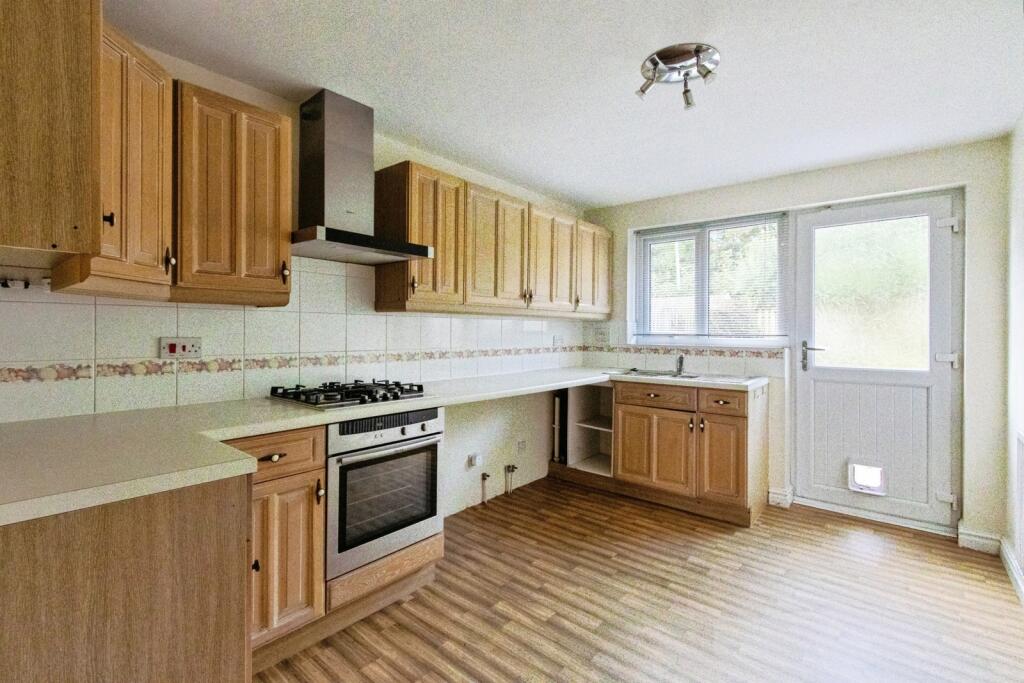 House in Wakefield - View 3