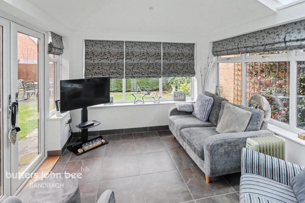 Bowkers Croft, Sandbach photo 4