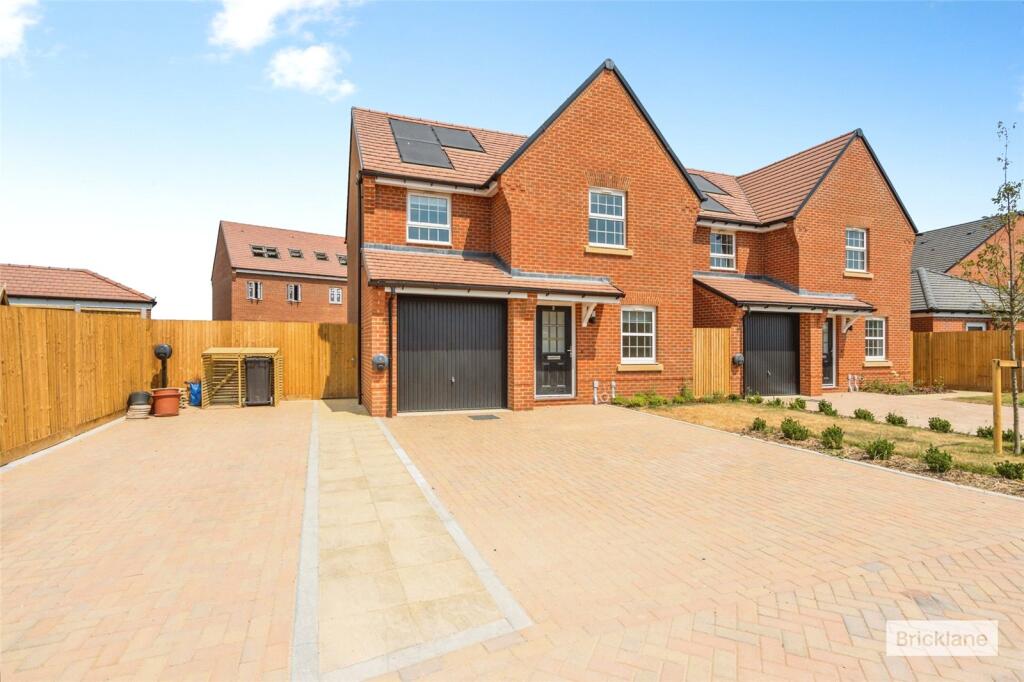 Main image of property: Sandpiper Grove, Bosham, Chichester, PO18