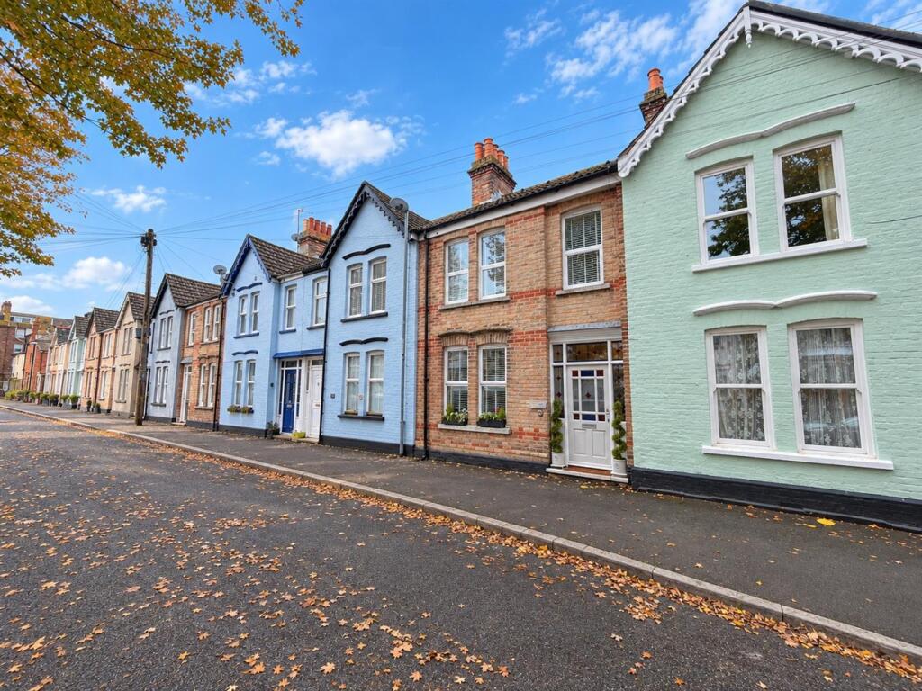 Main image of property: Avenue Road, Weymouth