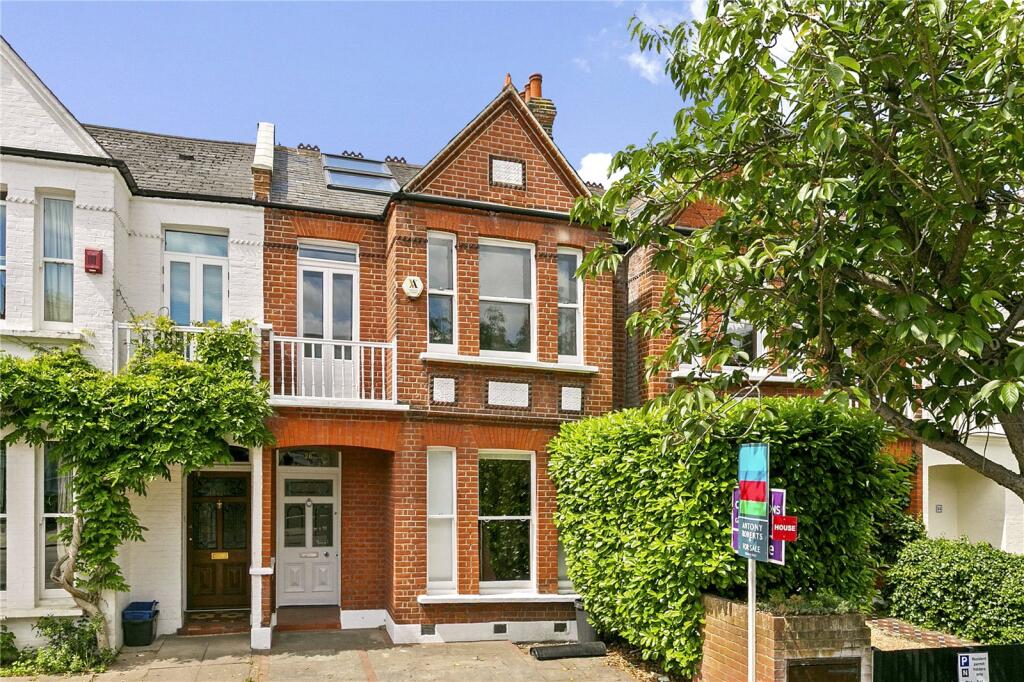 Main image of property: Pagoda Avenue, Richmond, Surrey, TW9