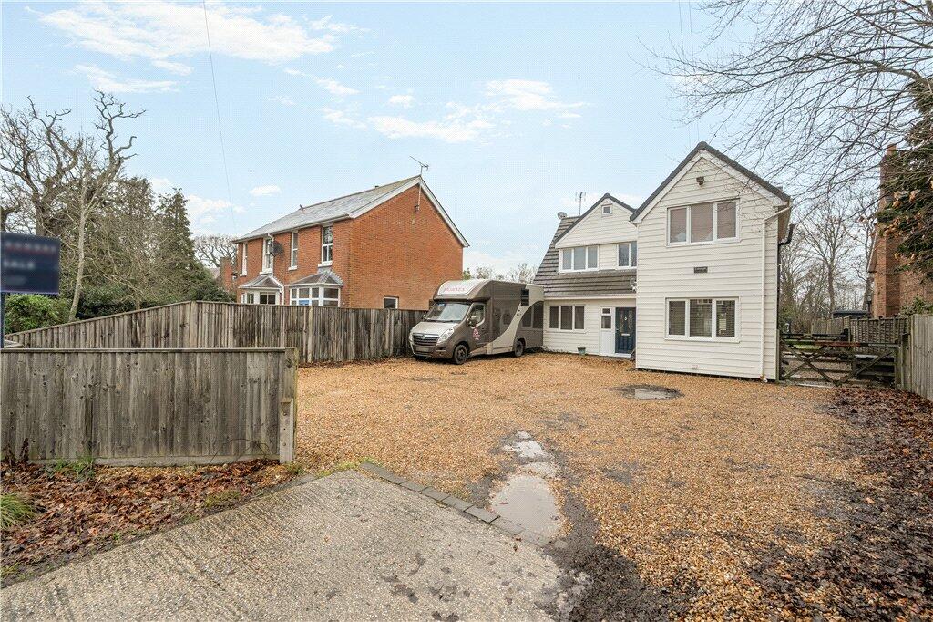 Main image of property: Botley Road, Romsey, Hampshire