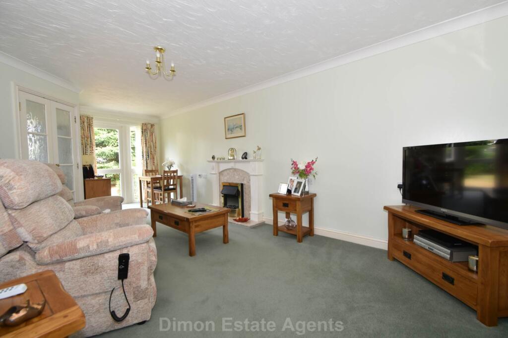 Canberra Close, Alverstoke photo 2