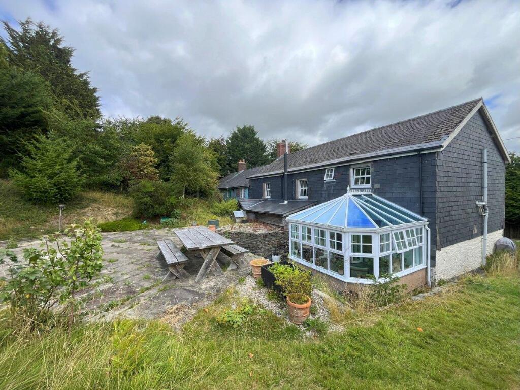 House in Rhayader, St. Harmon - View 5