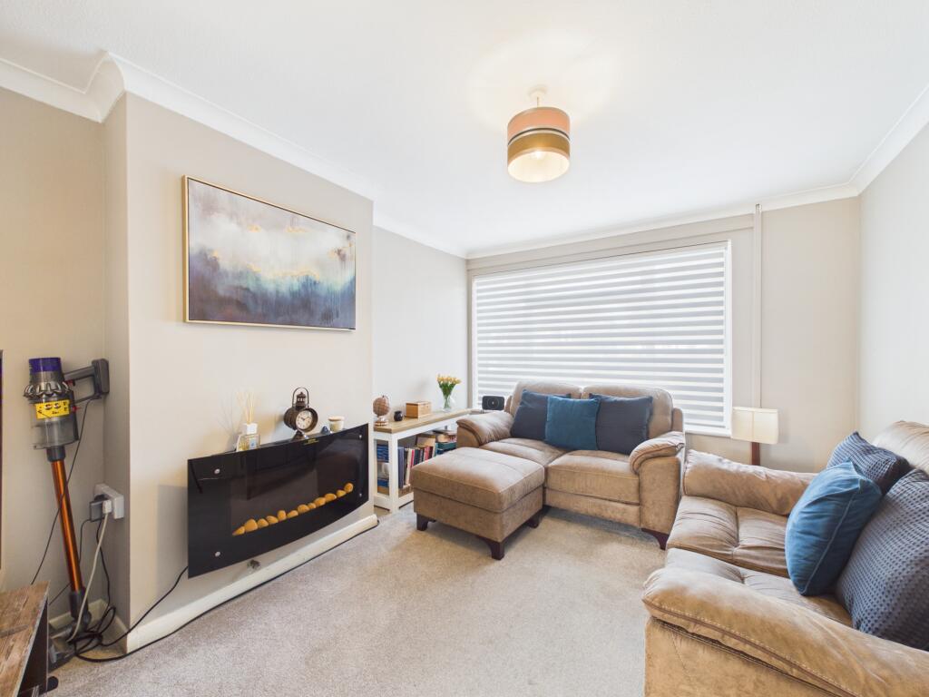 House in Derby, Mickleover - View 2