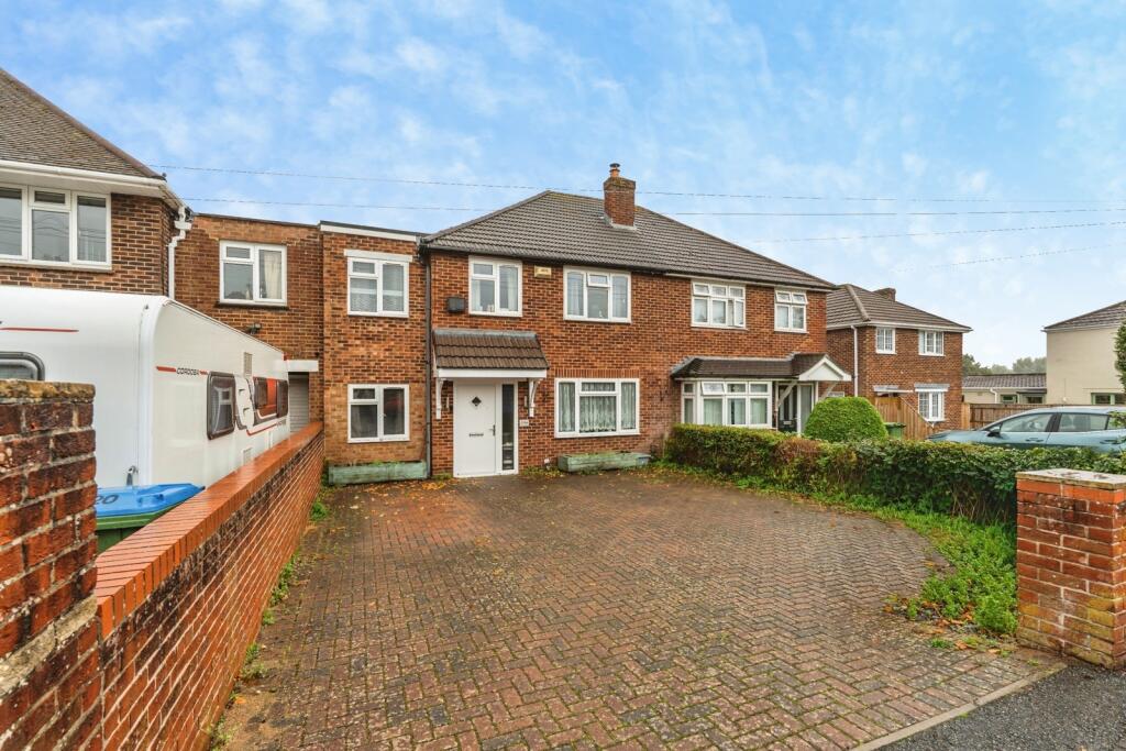 5 Bedroom House in SO19 8PG