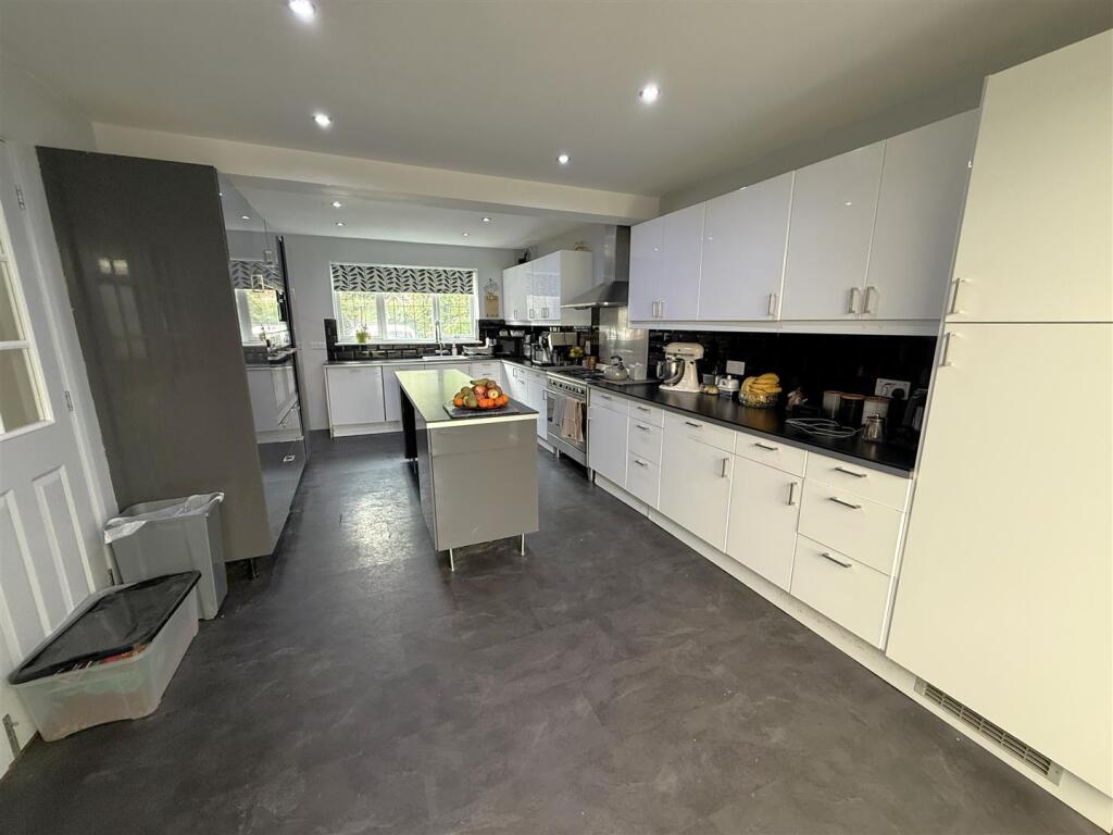 House in Leicester - View 5