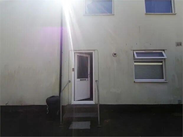 Apartment in Porth, Ynyshir - View 2