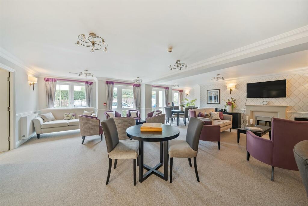 Sachs Lodge, Torquay photo 3
