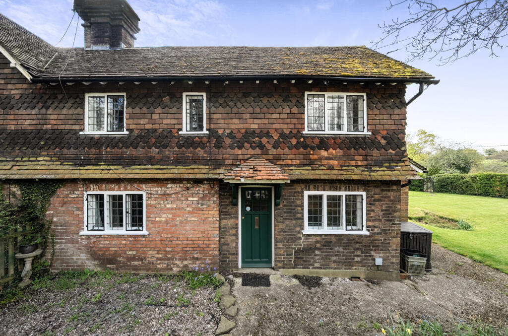 Bell Road, Warnham photo 4