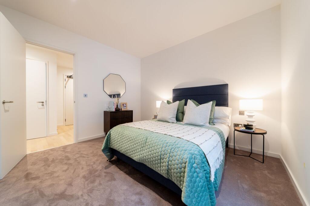 Apartment in Twickenham - View 2