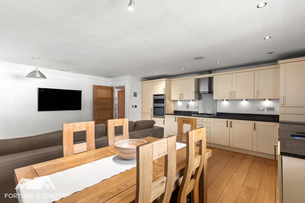 Mulberry Green, Harlow photo 2