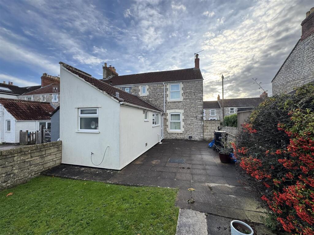 Additional image 21 of Lynton Road, Westfield